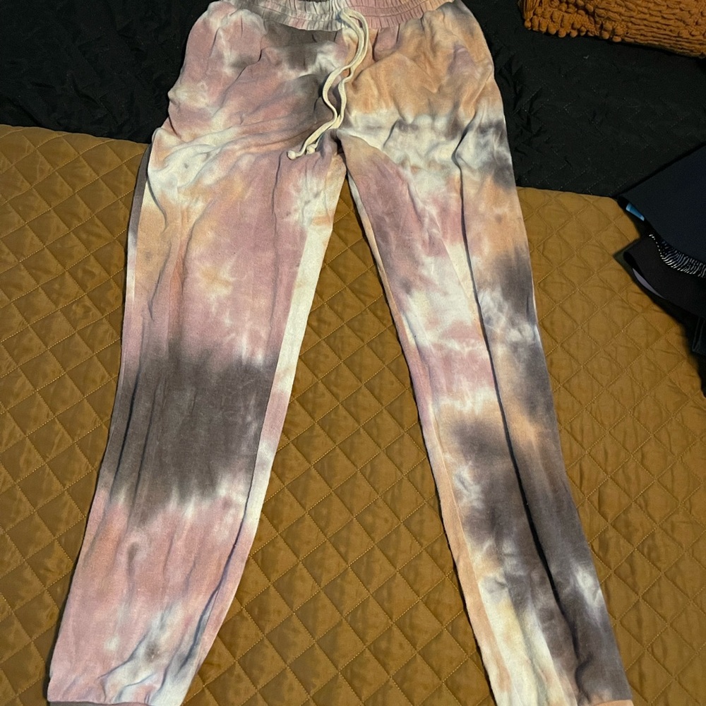 Vici tie dye set